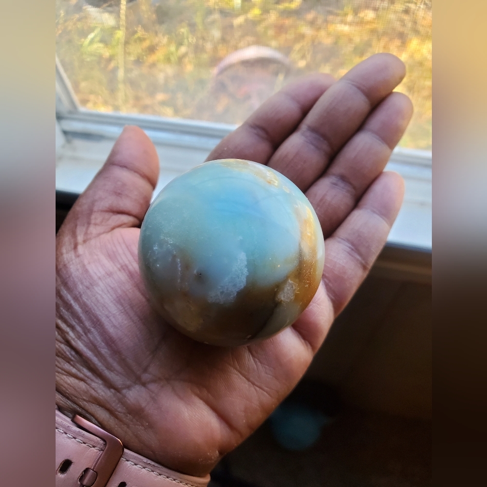 Sphere - Picture 3 of 4